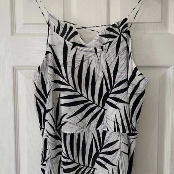 Tops - Mossimo Women Spaghetti String Tank Top Layered Size XL Floral Leaf Black White